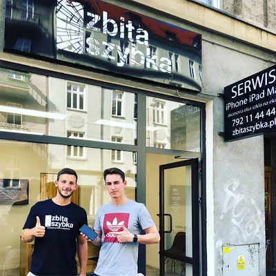 Zbita Szybka Katowice - Serwis iPhone MacBook iPad Watch